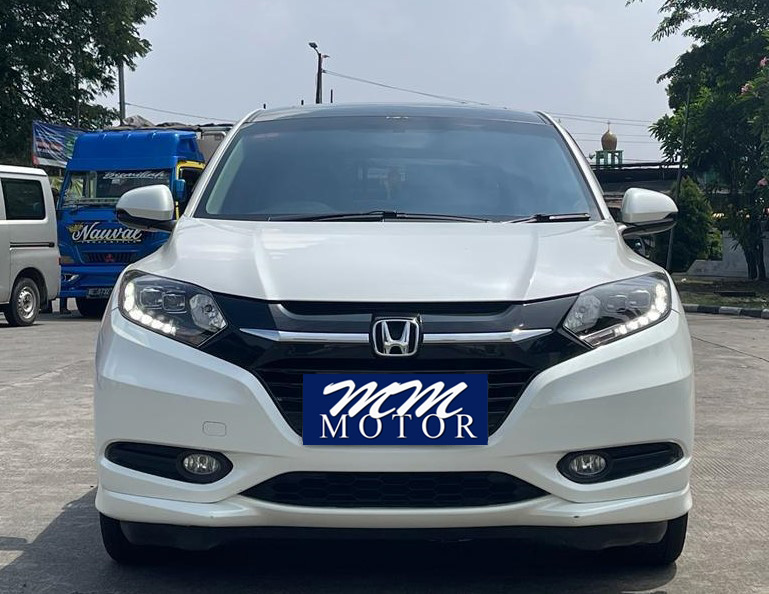 hr-v-prestige-18-at-2016-putih-istimewa